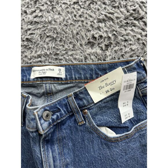 Abercrombie & Fitch The 90's Baggy Low Rise Jeans Medium Wash‎ 26/2s NWT - Picture 4 of 9